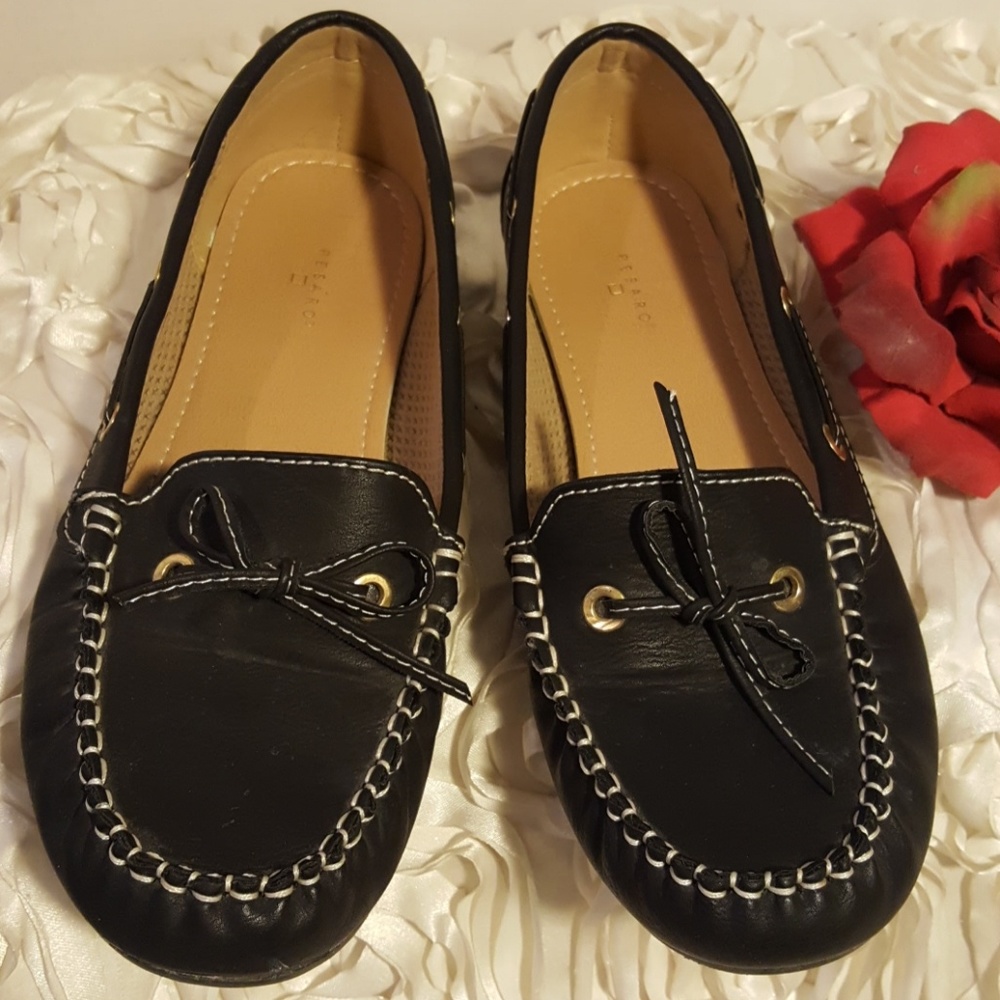 Pesaro Loafers Womens Mocassins / Shoes Sz 8M.